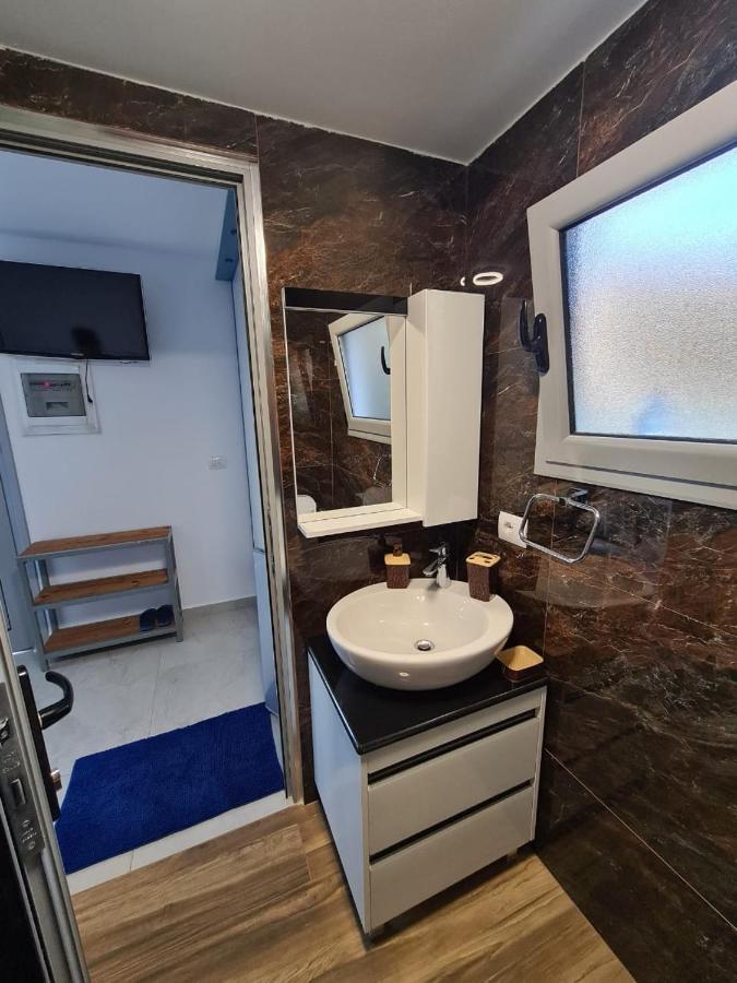 Martini Vacation Home Saranda Extérieur photo