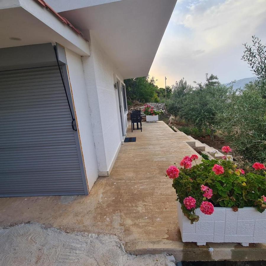 Martini Vacation Home Saranda Extérieur photo